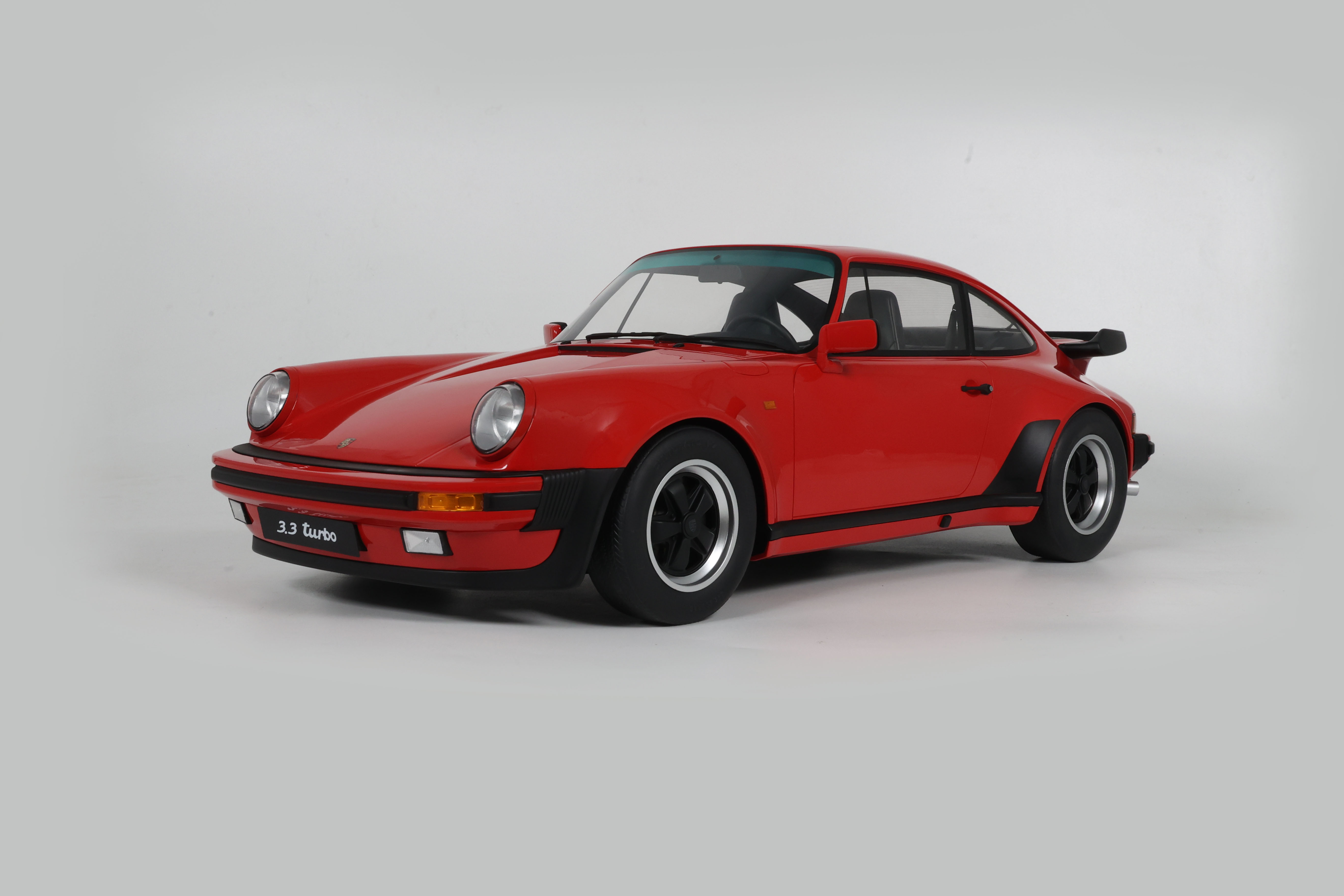 Porsche 911 (930) Turbo 3.3 1989 Indian Red - 1:8